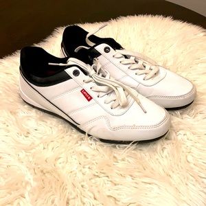 Size 10 white leather womens Levi sneakers